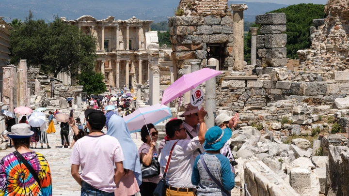 ИА Кулик: русские туристы попали на «голодную экскурсию» в Турции и им не вернули деньги