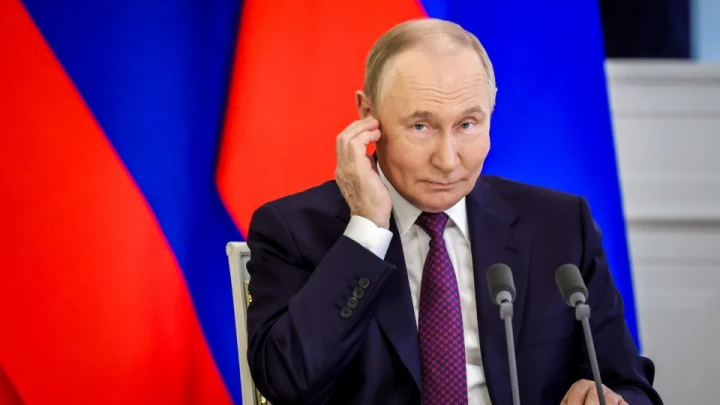 С ума сойти: Путина удивила девушка, задавшая вопрос о Севморпути