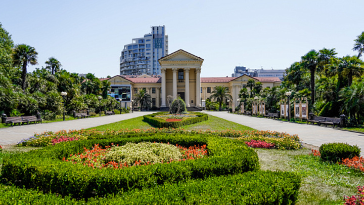 В Сочи до конца осени построят первый парклет