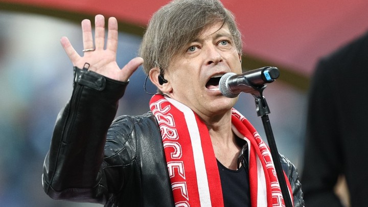 Кара настигла: Лёву* из Би-2 депортируют из Таиланда. Правда, не в Россию