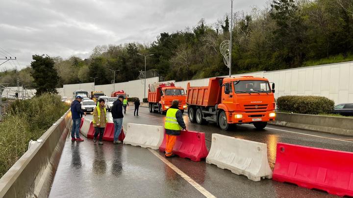 В Сочи закончили ремонт моста в районе Красного штурма