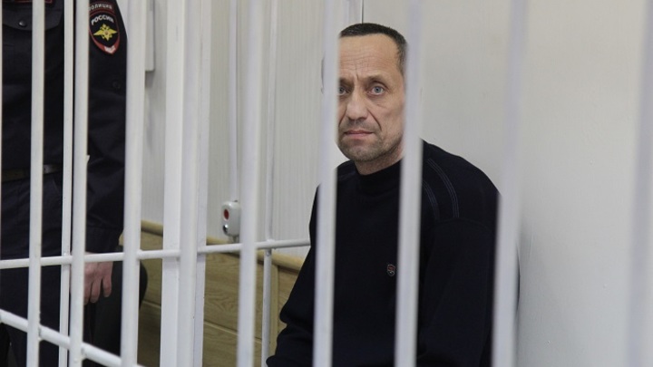 Убивший 81 человека ангарский маньяк возмутился лишением звания и пенсии
