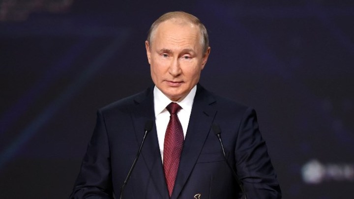 Названы вопросы кузбассовцев на прямую линию с Путиным 30 июня 2021 года
