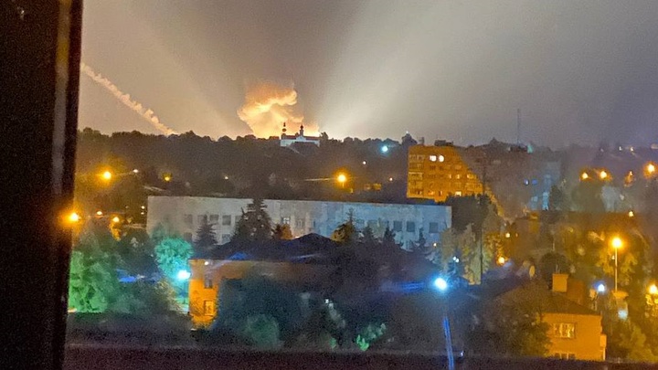 Сильнейший взрыв: боевики ВСУ бьют по Снежному - побратиму Самары в ДНР