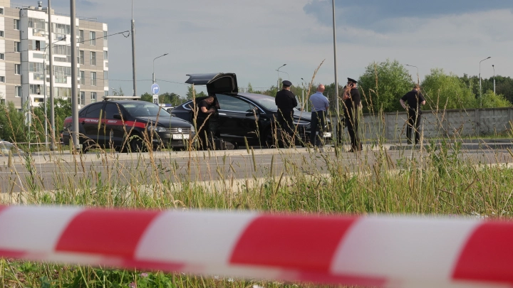Shot: пачку денег нашли в портфеле покончившего с собой Романа Старовойта