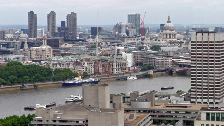 После стендапа Зеленского МИД Британии назвал переговоры в Лондоне просто встречей экспертов