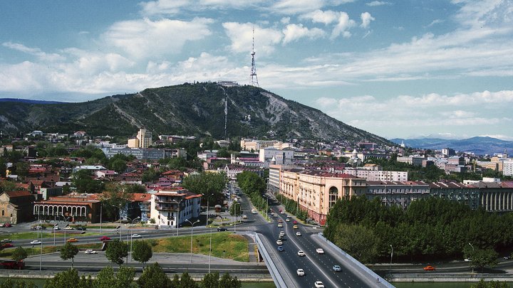 Скандальный законопроект отозвали в Грузии. Но оппозиции мало: Выдвинуты два требования