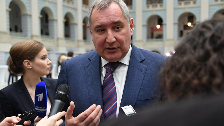 Просто грязь льётся: Рогозин объяснил причины подачи иска против СМИ