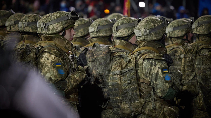 Наёмникам разрешили селиться в пустых квартирах Херсона. Сальдо: Прикрываются мирными и грабят