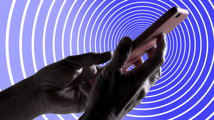 Новороссийских моряков поставили на прослушку? В филиале РМРС были найдены странные жучки