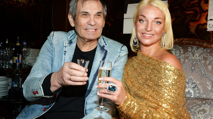 Показала молодому месяцу: В откровенном шпагате Волочковой увидели странный обряд