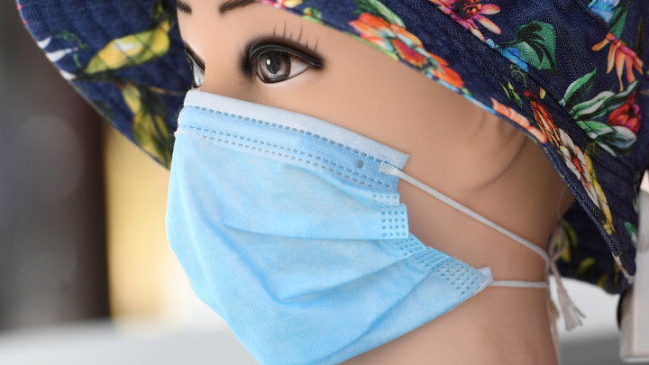 Почему всё ещё нужны маски? Директор НИИ Склифосовского назвал главную причину