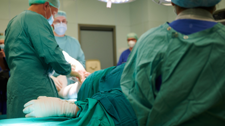 В деле Моцарта появились подробности: Журналист указала на связь ЧВК и чёрной трансплантации