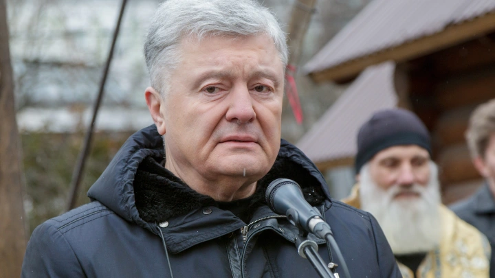 Forbes: санкции против Порошенко* и других олигархов введены для конфискации месторождений ископаемых перед сделкой с США