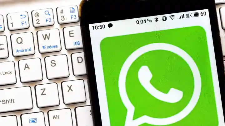 WhatsApp требует почту. Чем это грозит пользователям?