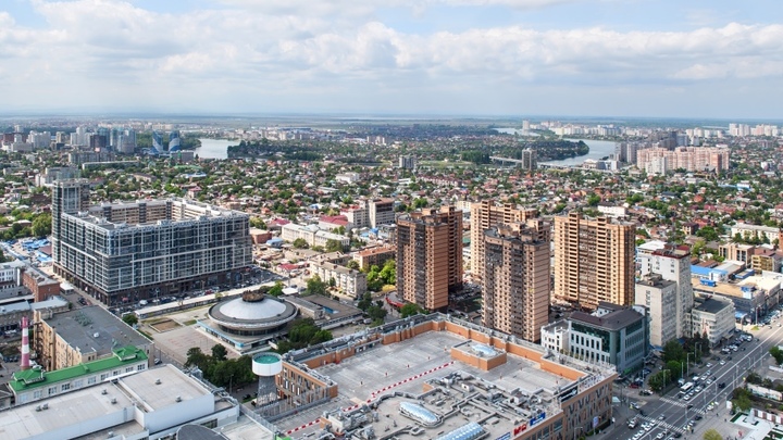 В Краснодаре школу по улице Конгрессной достроят до конца 2021 года