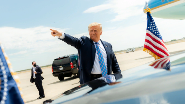 Политика без ограничений: Meta* разблокирует аккаунты Дональда Трампа