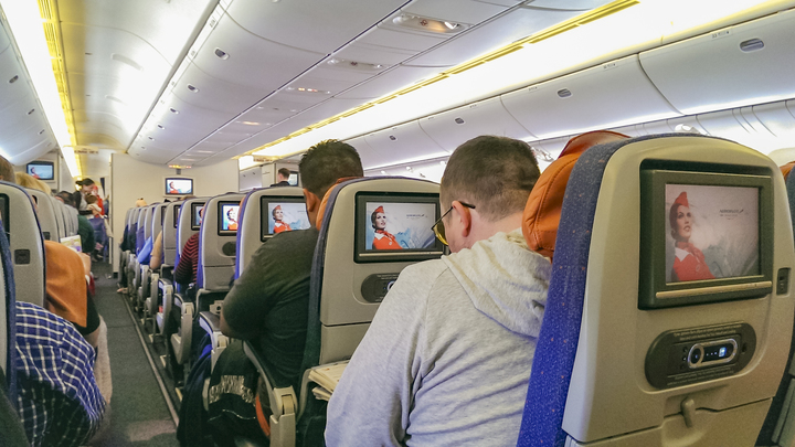 Трясёт сильнее, но… Названы три плюса размещения в последнем ряду самолёта