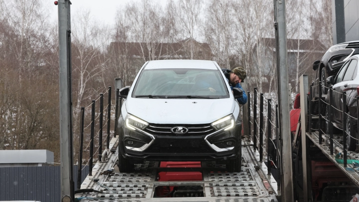 В России назвали марки автомобилей, пригодных для работы в такси по новому закону В России назвали марки автомобилей, пригодных для работы в такси по новому закону