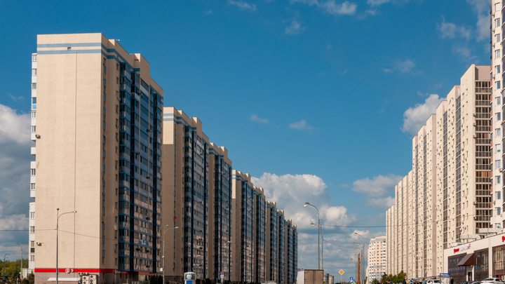 Стычка из-за неправильно припаркованного авто закончилась применением бейсбольной биты