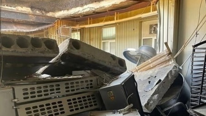 В Ростове-на-Дону в здании пекарни обрушился потолок