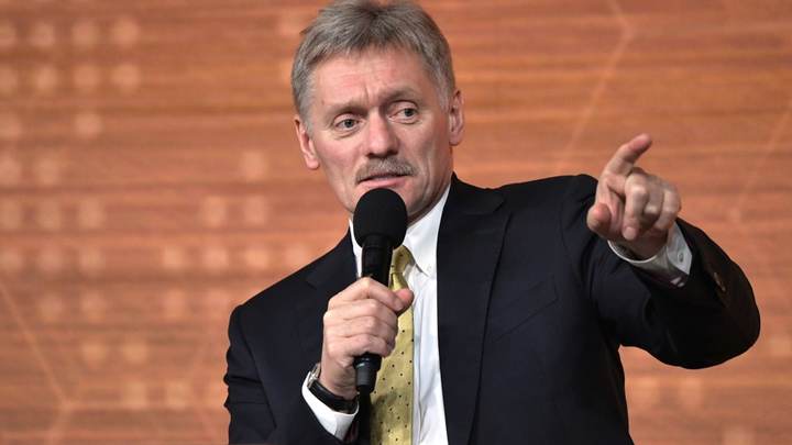 Украинские власти продолжают доказывать оправданность СВО — Песков