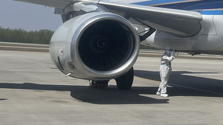 Летел из Хьюстона: В аэропорту Кишинёва задержан украинец с оружием