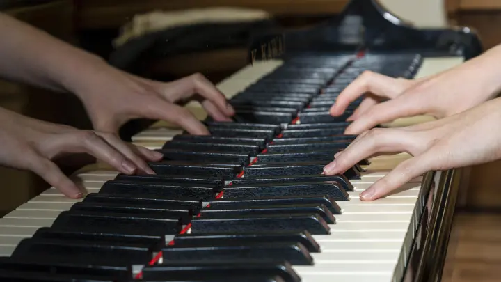 Участники конкурса грантов мэра Москвы выступят на известных городских площадках