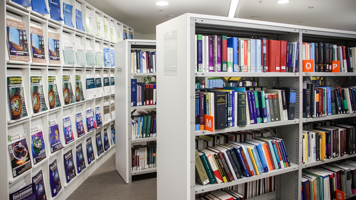 Историю в России начнут учить с первого класса. Политолог подсказал оптимальный вариант