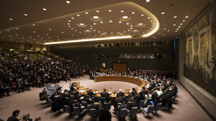 Захарова: позиция Франции и Британии по Украине в ООН меняется за минуты