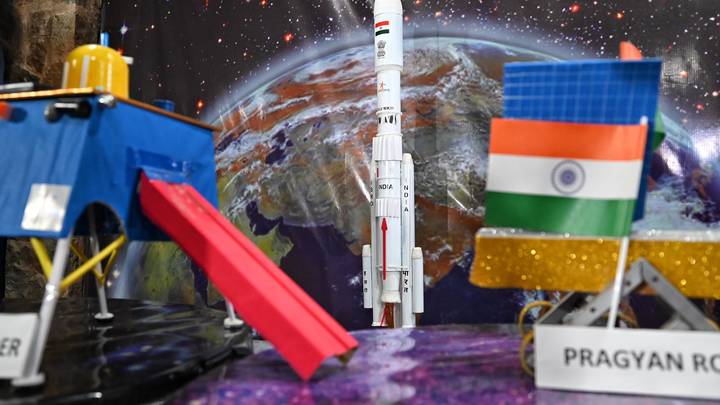 Индийский луноход погрузился в спячку: Возможно, навечно