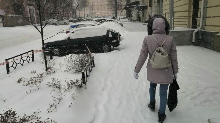 Подрядчикам велели активнее чистить тротуары в Челябинске
