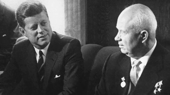 Хрущёв убил Кеннеди, Россия правит миром, и это не бред сумасшедшего. Просто бизнес