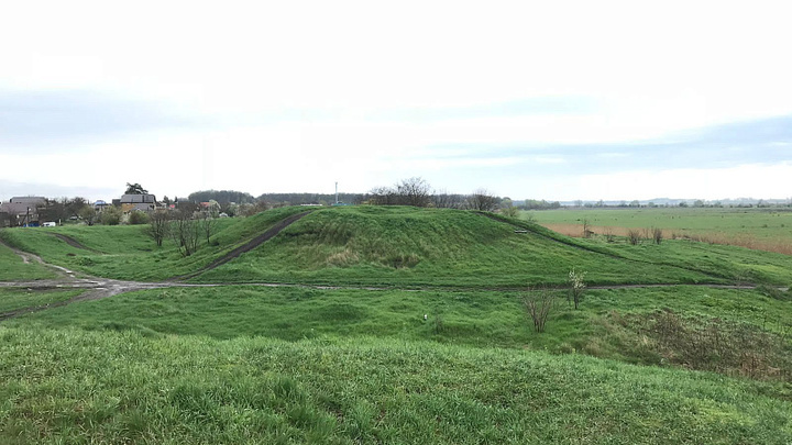 Историки и волонтёры провели субботник на памятнике археологии Елизаветинское городище