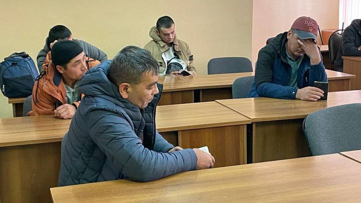 Мигранты-нелегалы на лодках незаконно проникли в русскую Арктику