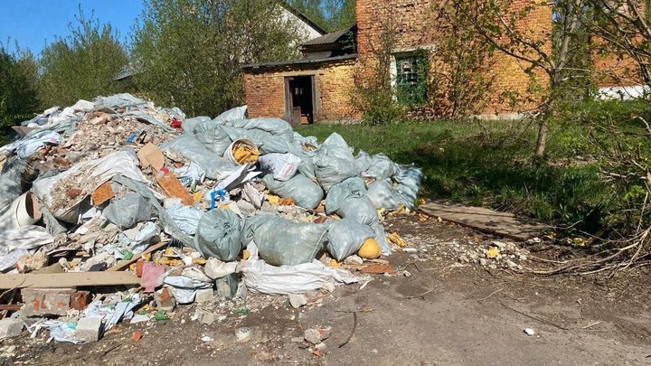 В центре Владимира прокуратура нашла свалку токсичных химикатов