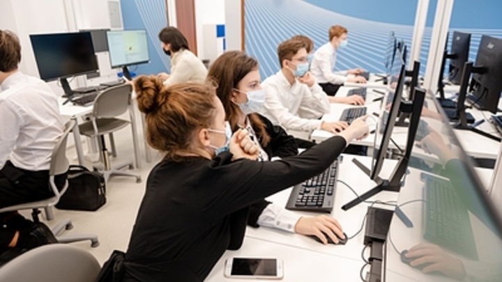 Москвичи выиграли награды на Олимпиаде по финансовой безопасности: 8 победителей из столицы