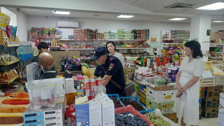 Мэр города в Самарской области столкнулась в магазине с хамством продавца-мигранта