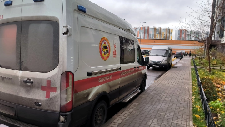 Трагедия на похоронах в Чечне: рухнул балкон с десятками людей