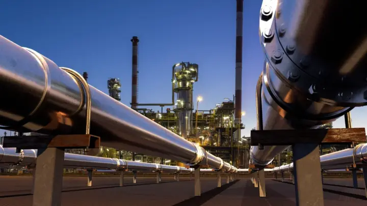 MOL: Венгрии хватит запасов нефти лишь на 30 дней