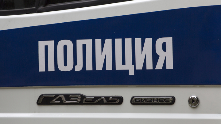 Мужчина, задержанный в машине с подростком в Иркутске, не работает судьей