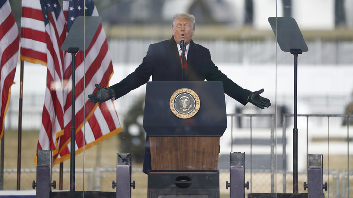 Трамп ещё может всплыть в этой мутной водичке: Демократы выдали свой страх, инициировав импичмент