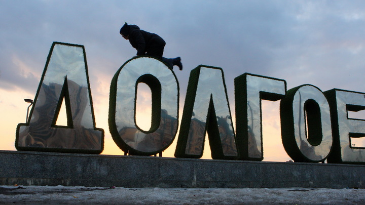 Длинные новогодние каникулы: кто протолкнул в России вредный закон