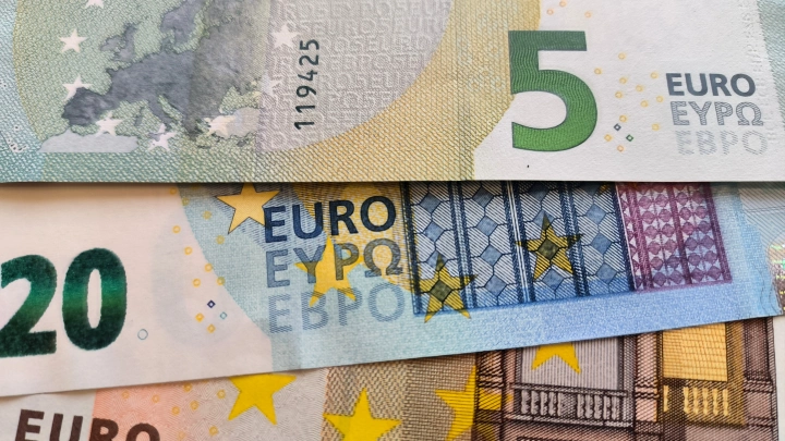 Украина без оружия - Европа без единства: Будапешт заморозил 20 миллиардов евро для Киева