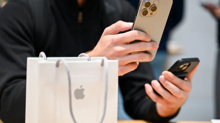 Новосибирцев с iPhone предупредили об опасности фальшивых приложений банков