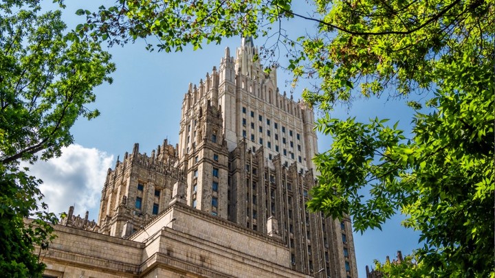 Россия призывает Армению и Азербайджан остановиться: МИД сделал заявление по Карабаху