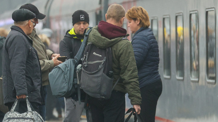 Постирушки в туалетах и запах носков: мнение народа о самых популярных вокзалах Москвы