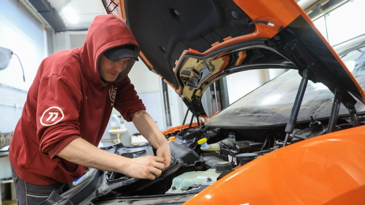 Автоэксперт Васильев: 5 привычек привычек водителей грозят поломкой двигателя