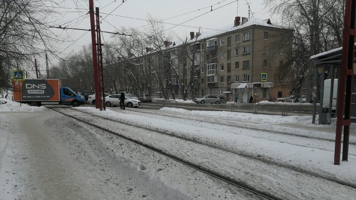 В Челябинске женщина два раза попала под трамвай
