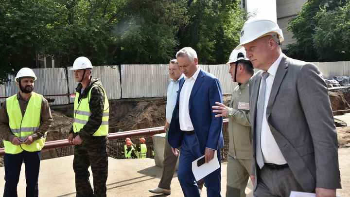 Губернатор Травников поручил специалистам ЖКХ обеспечить культуру работ в ходе замены теплосетей